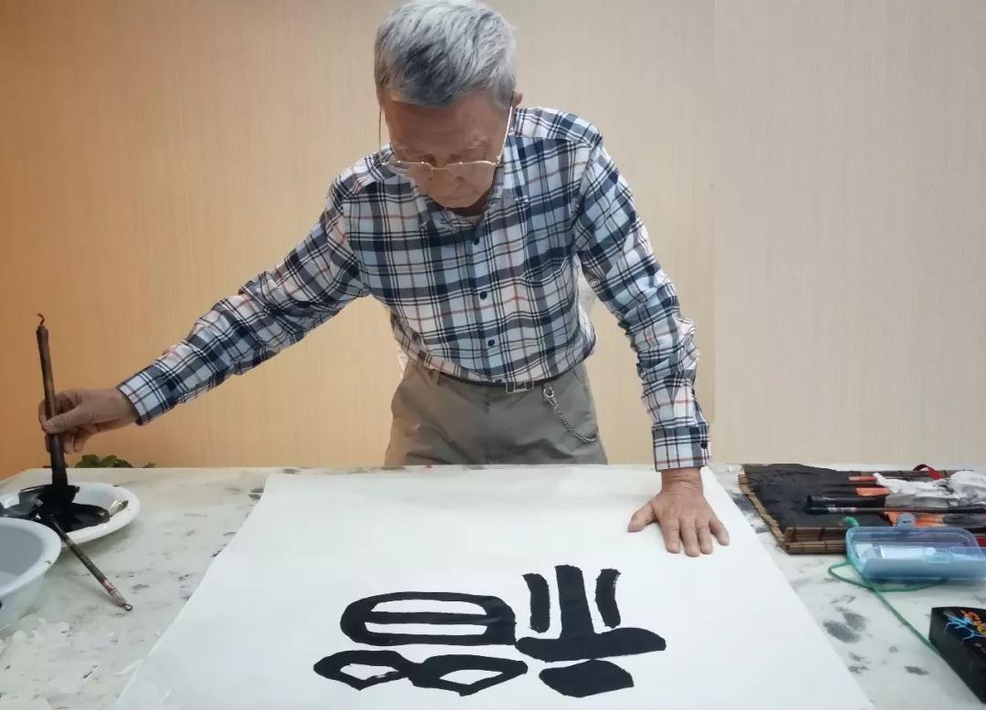 �ֻ����˻Ӻ���ī, �Ű��Ļ��߽�esball